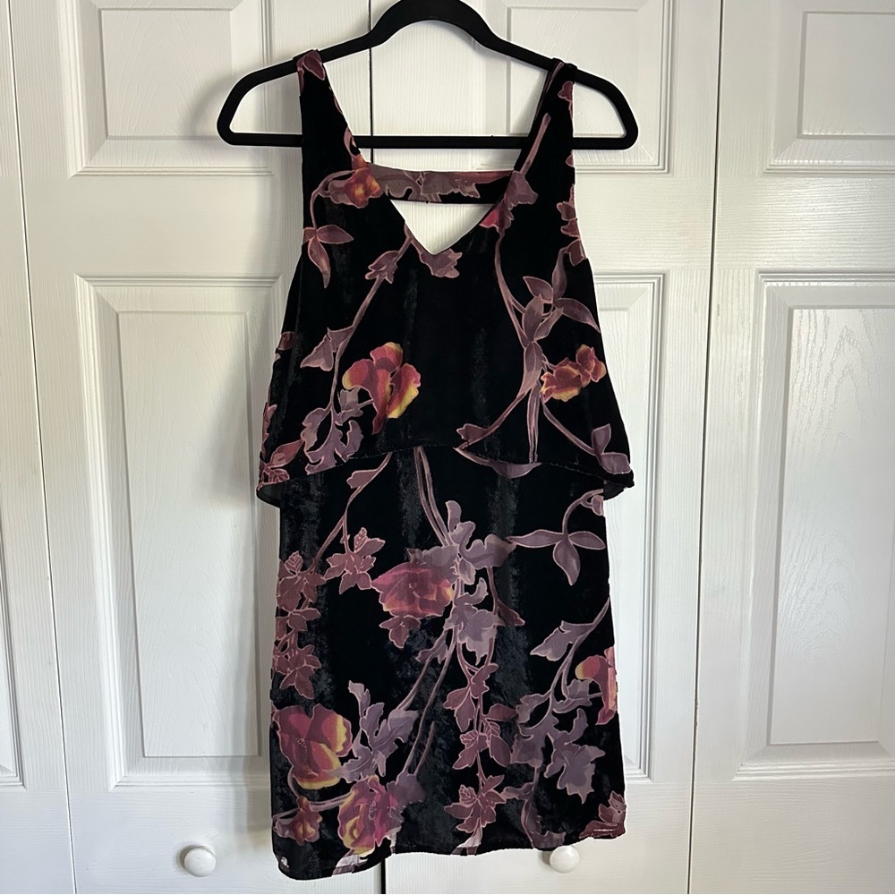 Pants Store Dress Womens Small Black Pink Floral Burnout Velvet Lined V Neck
